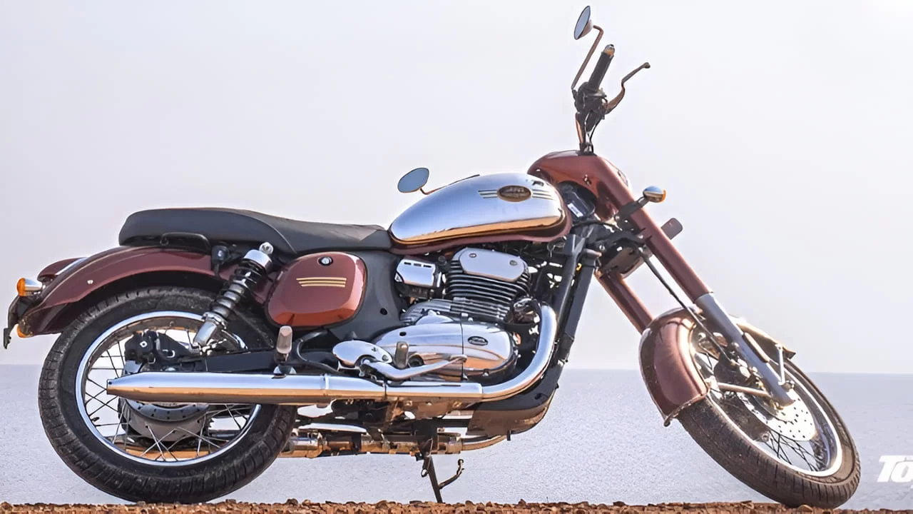 With Powerful Engine and Design Jawa 350 made tough competition for Royal Enfield 350